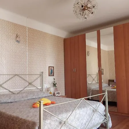 Giulia Guest house Lura