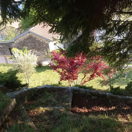 Giulia Guest house Lura